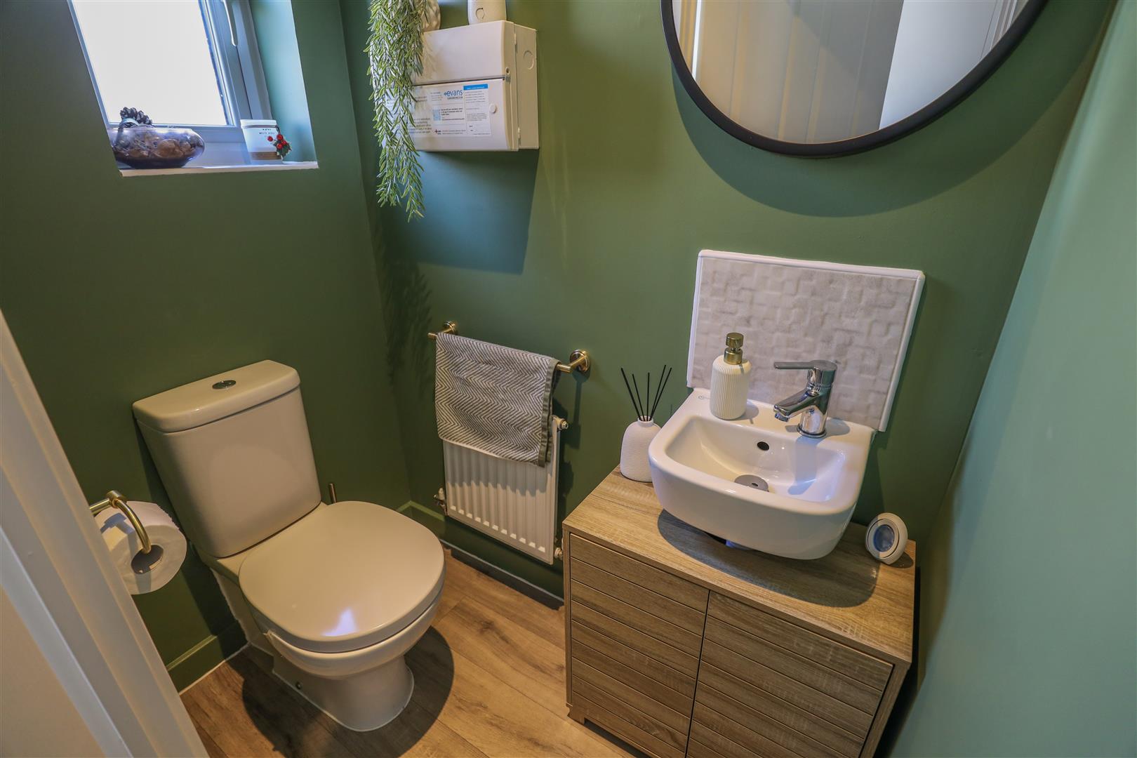 88 Plasnewydd Walk, Llantwit Major, Vale Of Glamorgan, CF61 2YZ